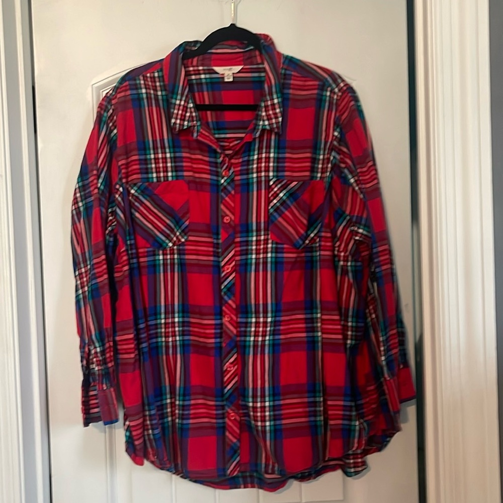 Red plaid button down shirt. Worn once. Full sleeve